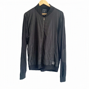 GUESS men's black light jacket Size M